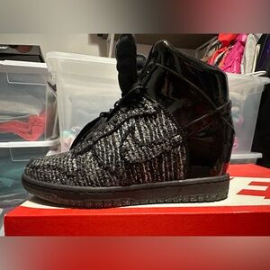 Women’s Nike dunk wedge sneaker with glitter soles